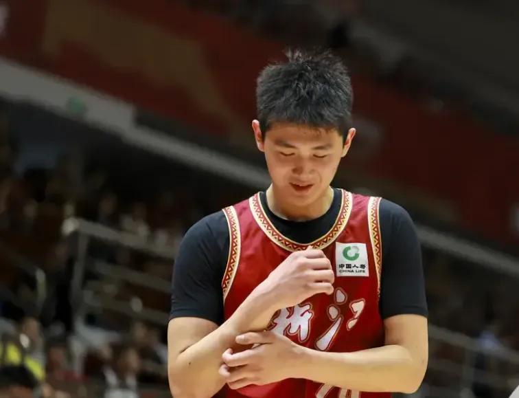 浙江首秀收获拉满！李悦洲展核心地位，维塔尔轰31分进攻无解！